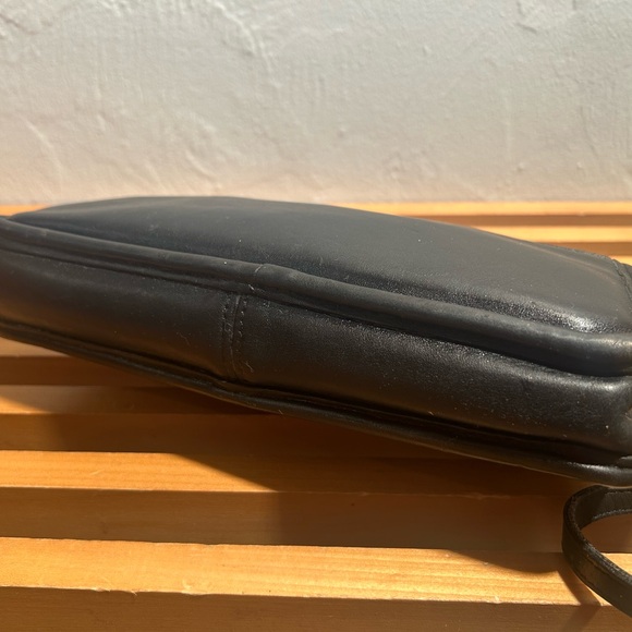 Vintage Coach Black Geometric Clutch Style #9044 Crossbody/Mini Bag - Picture 15 of 16